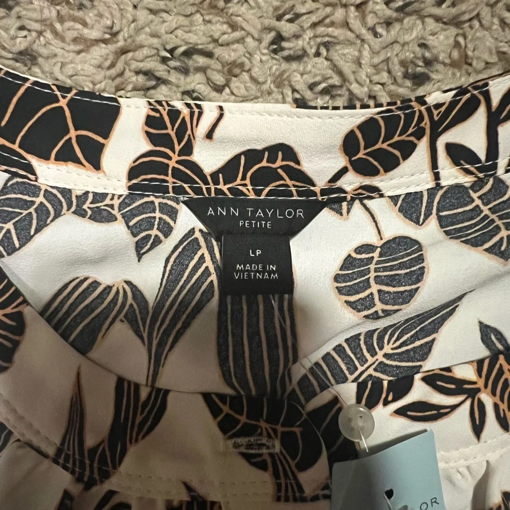 Ann Taylor leafy shirt - Picture 2 of 4